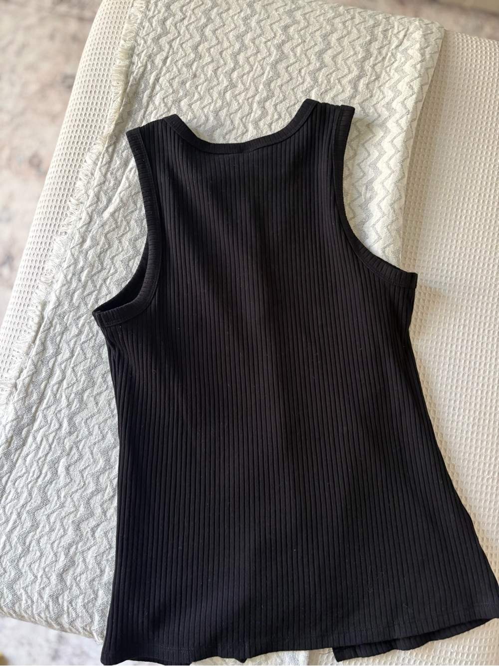 Old Navy Black Ribbed Button-Front Tank - Tall - Picture 3 of 3